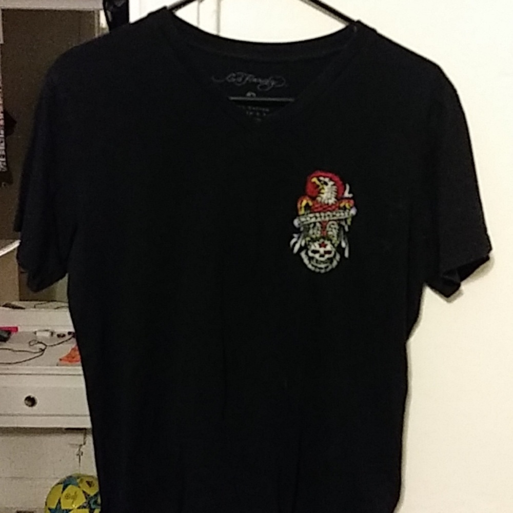 V neck graffic tee Men